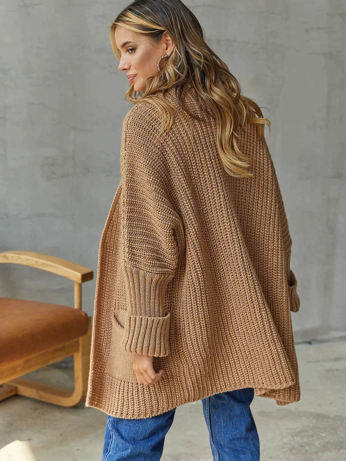 Dilara - Buttonless Long Coat with Plenty of Pockets
