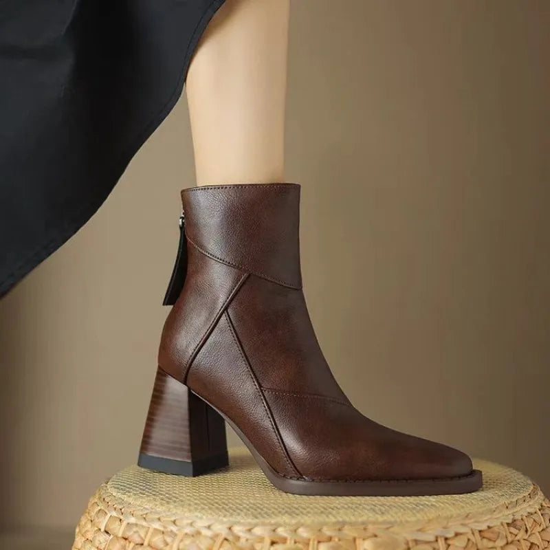 Gizem Chelsea Boots